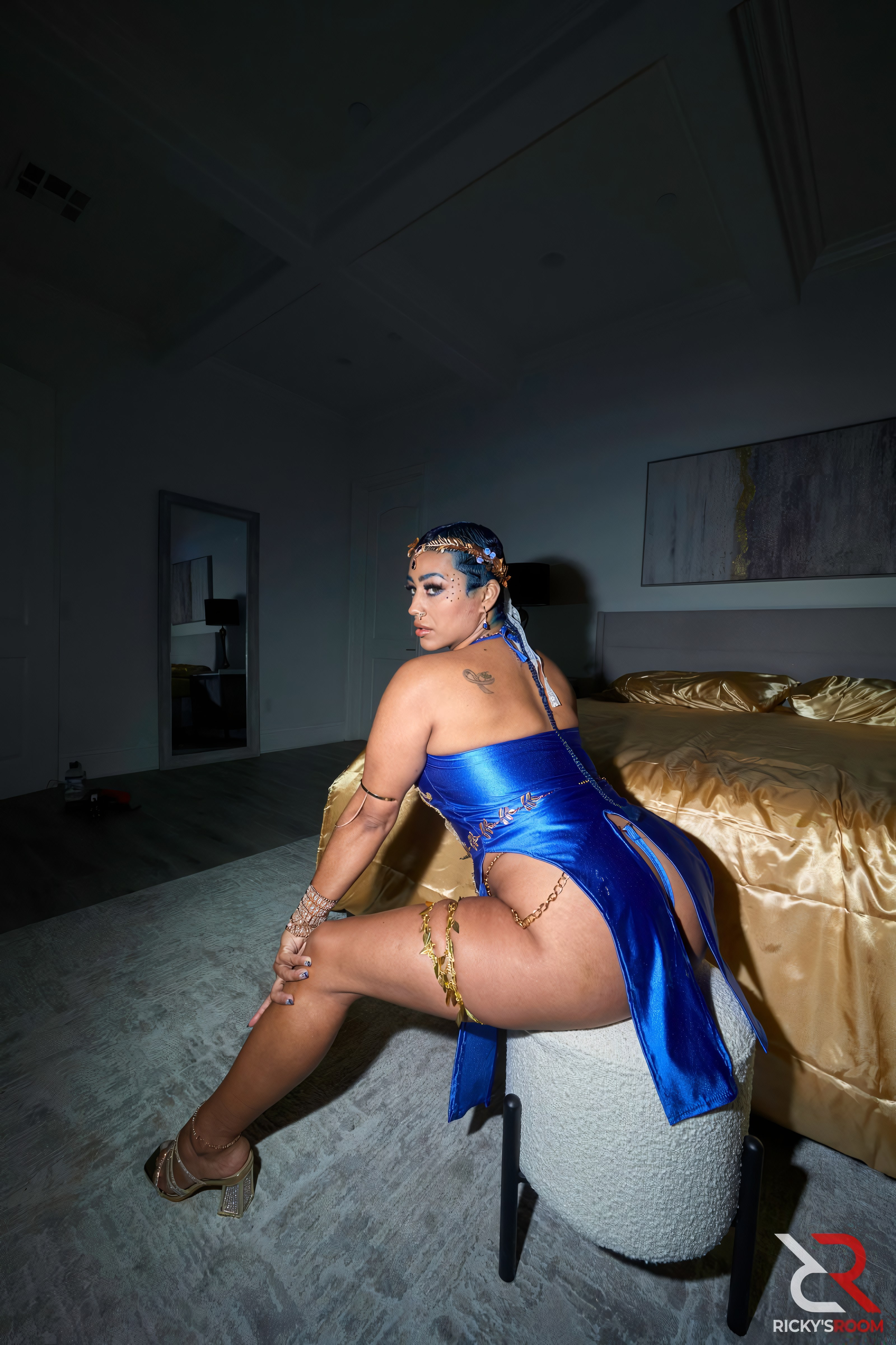 Goddesses Keep Court