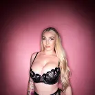 Kendra Sunderland in 'Chemistry Class In Session'