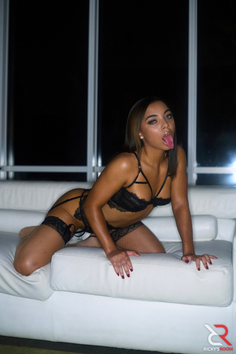 Double Vixen Trouble